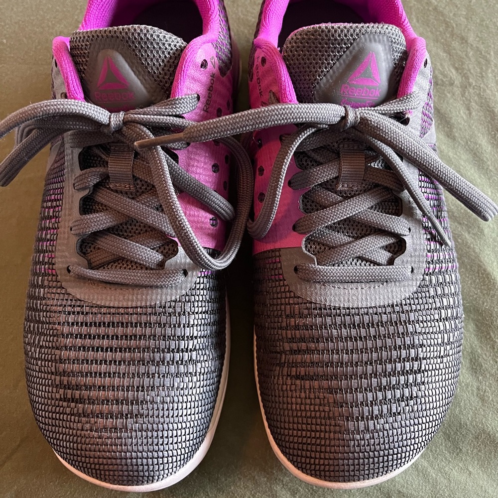 Womans Nano 7s. fits like an 8. Cut small! Worn only an handful of times.
